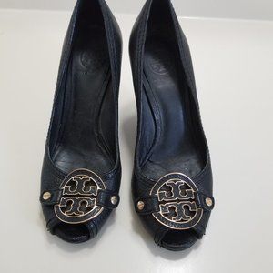 TORY BURCH Benton Logo Peep Toe Leather Wedge Heel